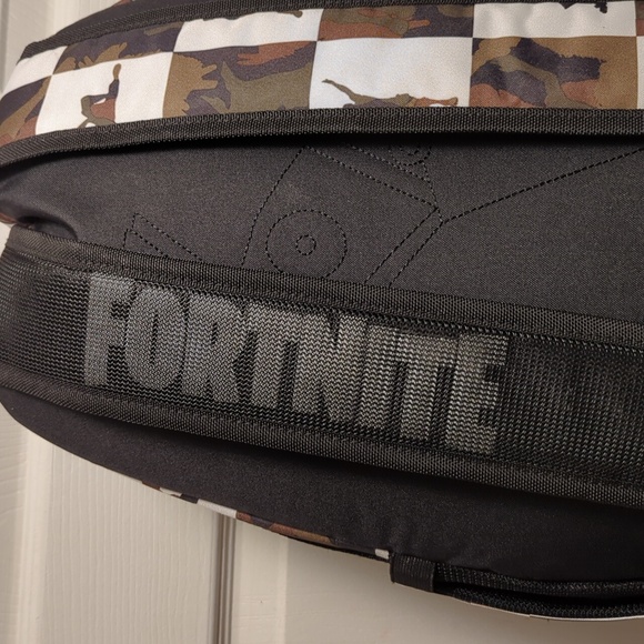 Fortnite Backpack - Picture 7 of 13